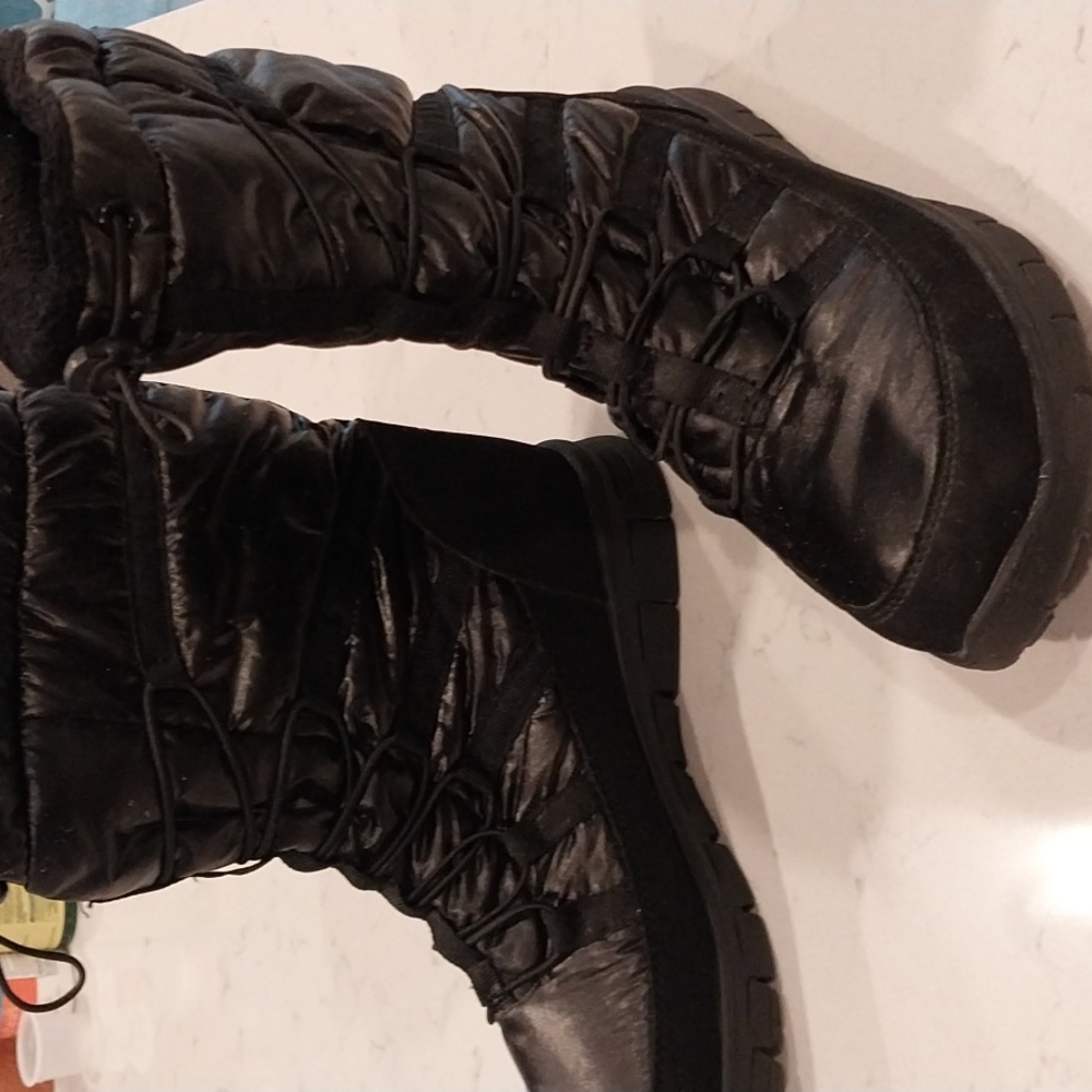 Totes snow boots
